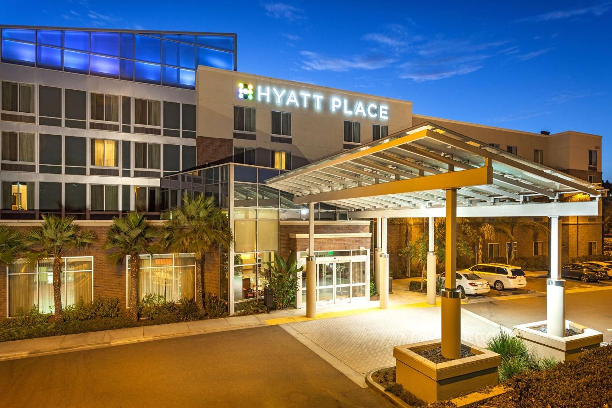 Hyatt Place San Diego-Vista/Carlsbad Hotel Exterior photo