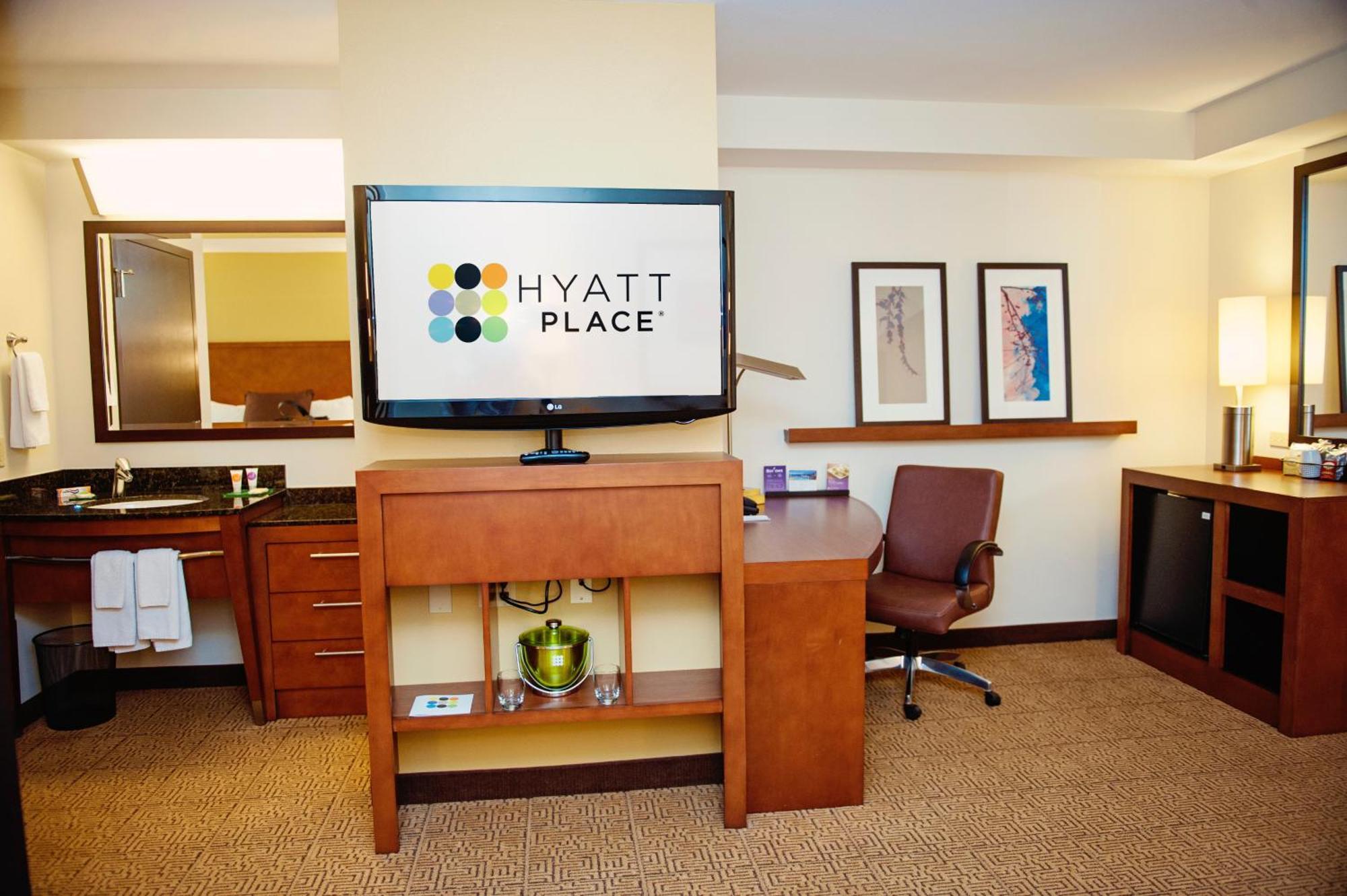 Hyatt Place San Diego-Vista/Carlsbad Hotel Room photo