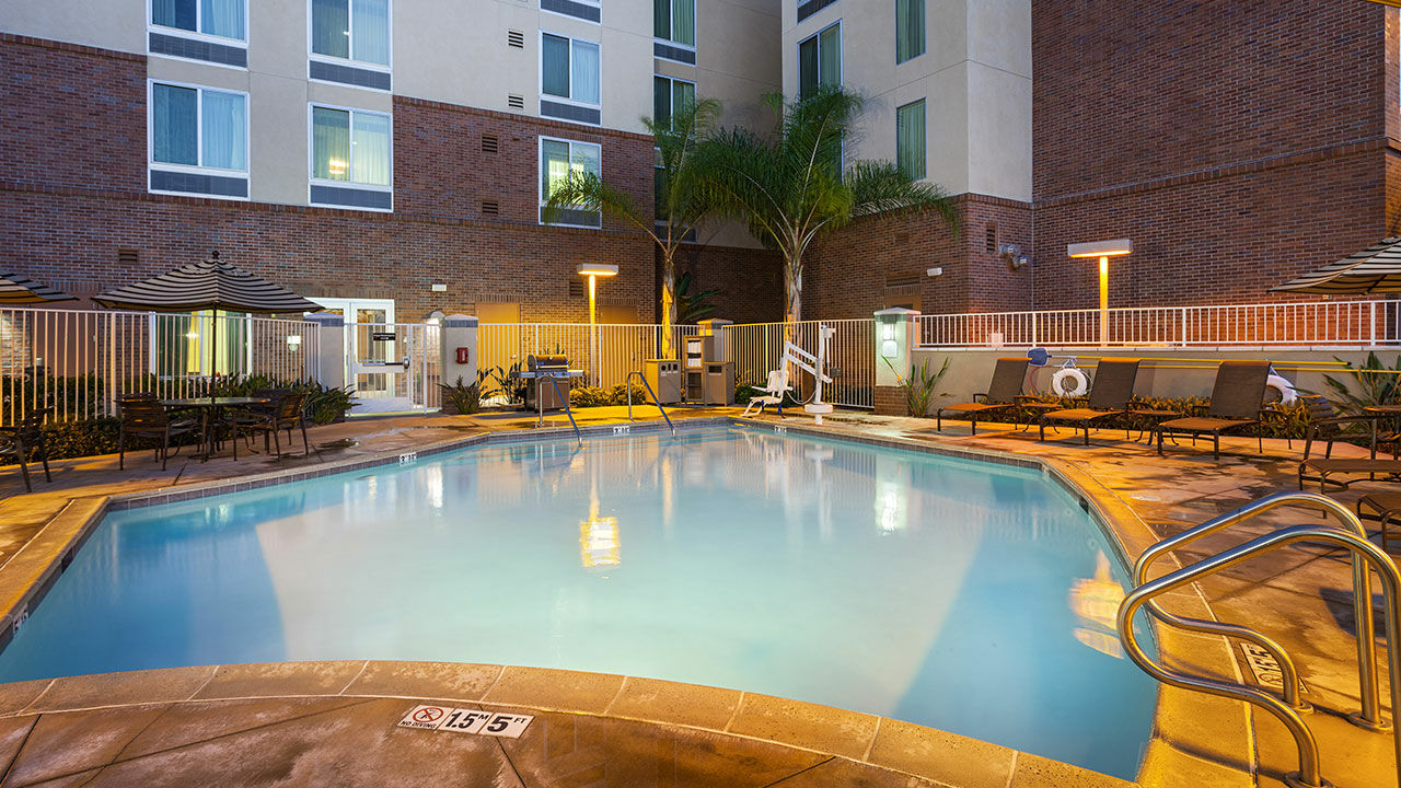 Hyatt Place San Diego-Vista/Carlsbad Hotel Exterior photo